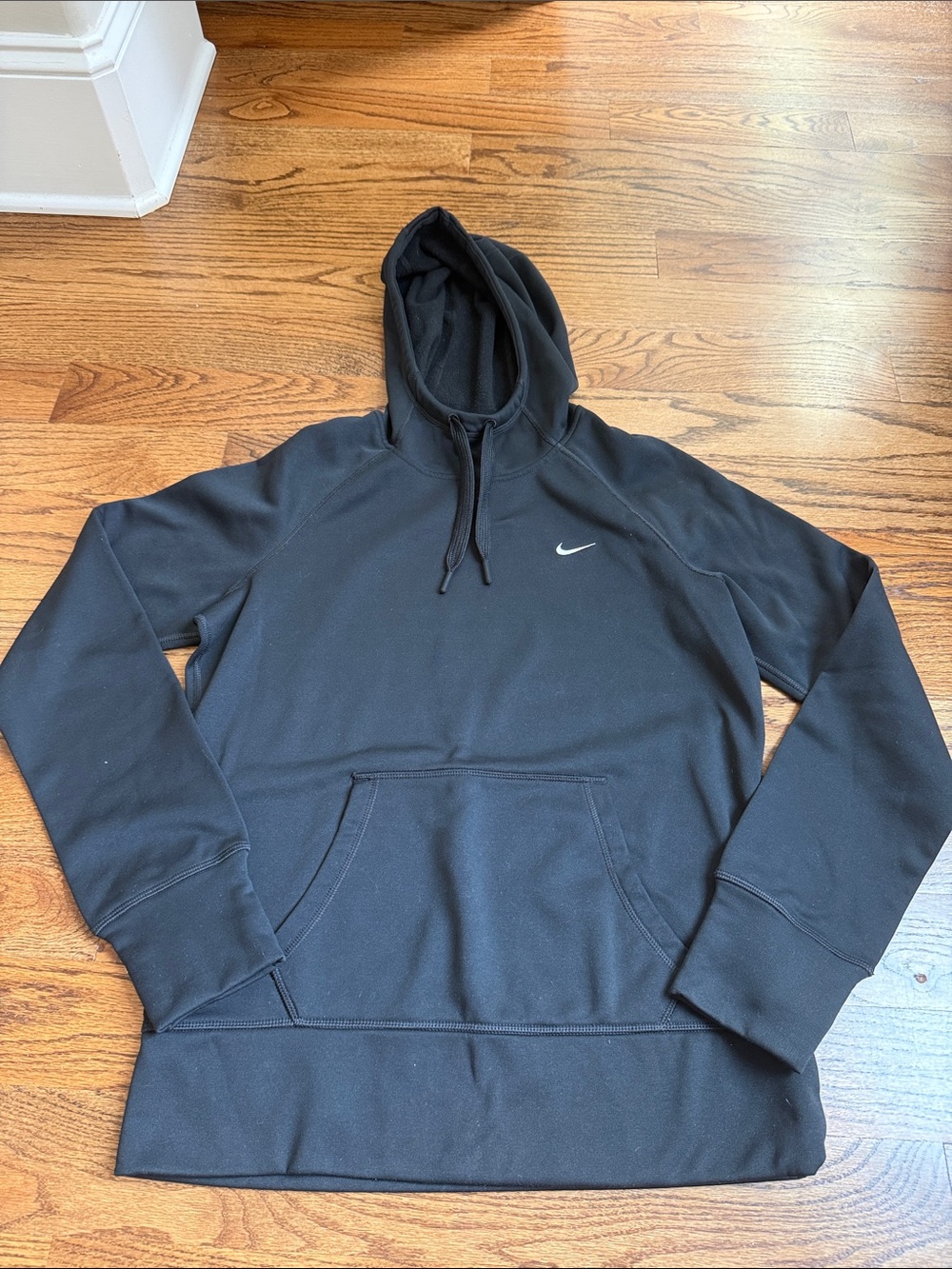 Nike Therma-FIT Hoodie Women’s Medium Black Pullover Training Sweatshirt